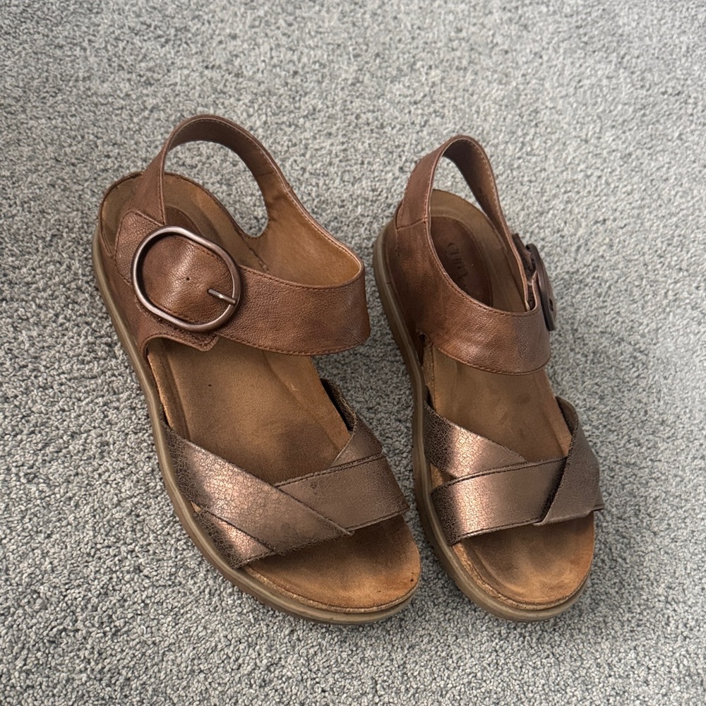 Elegant Brown Leather Sandals